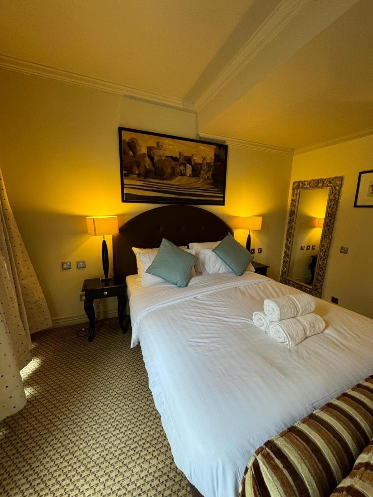 H & G Hotel Opposite Windsor Castle エクステリア 写真