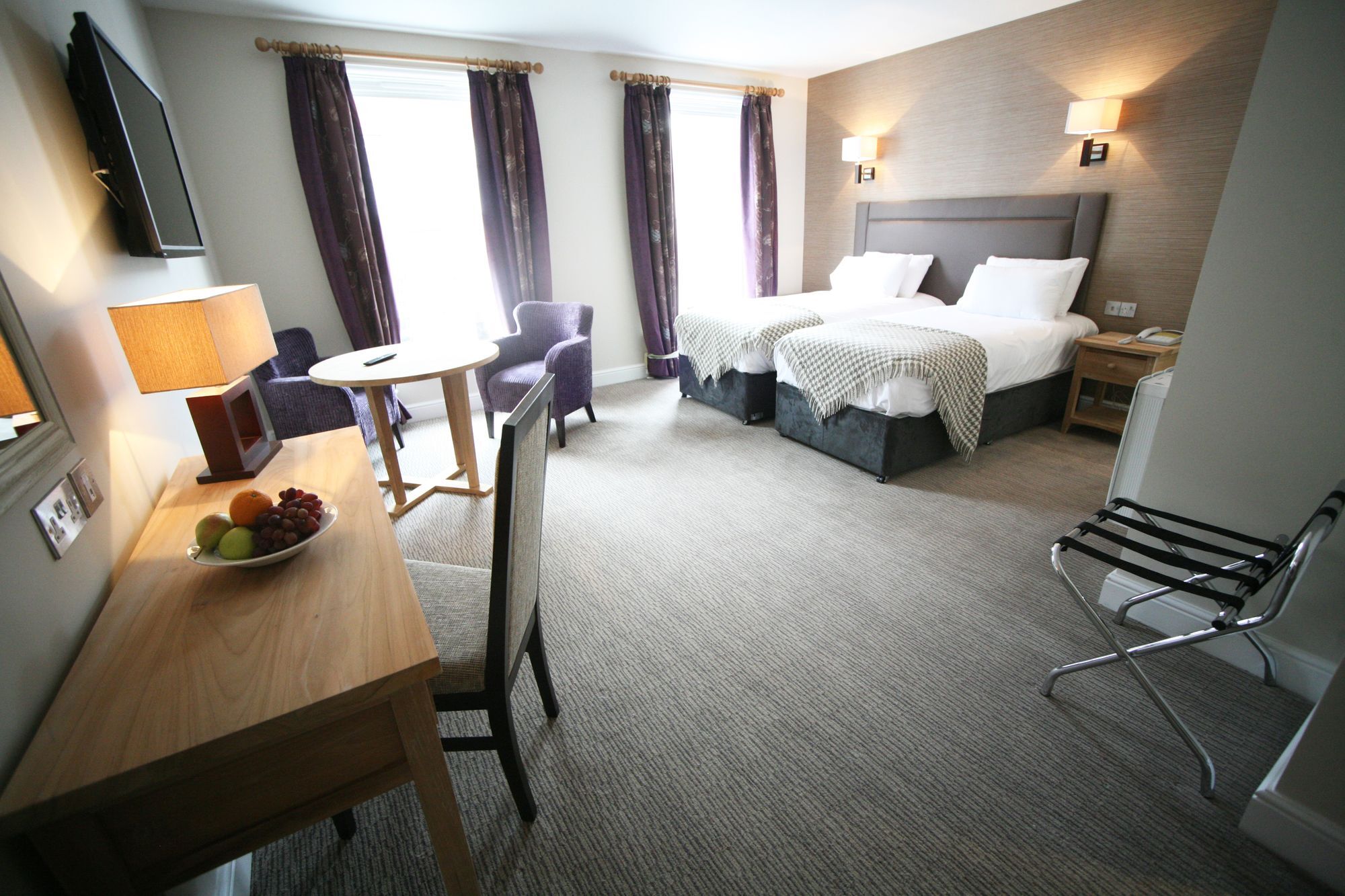 H & G Hotel Opposite Windsor Castle エクステリア 写真