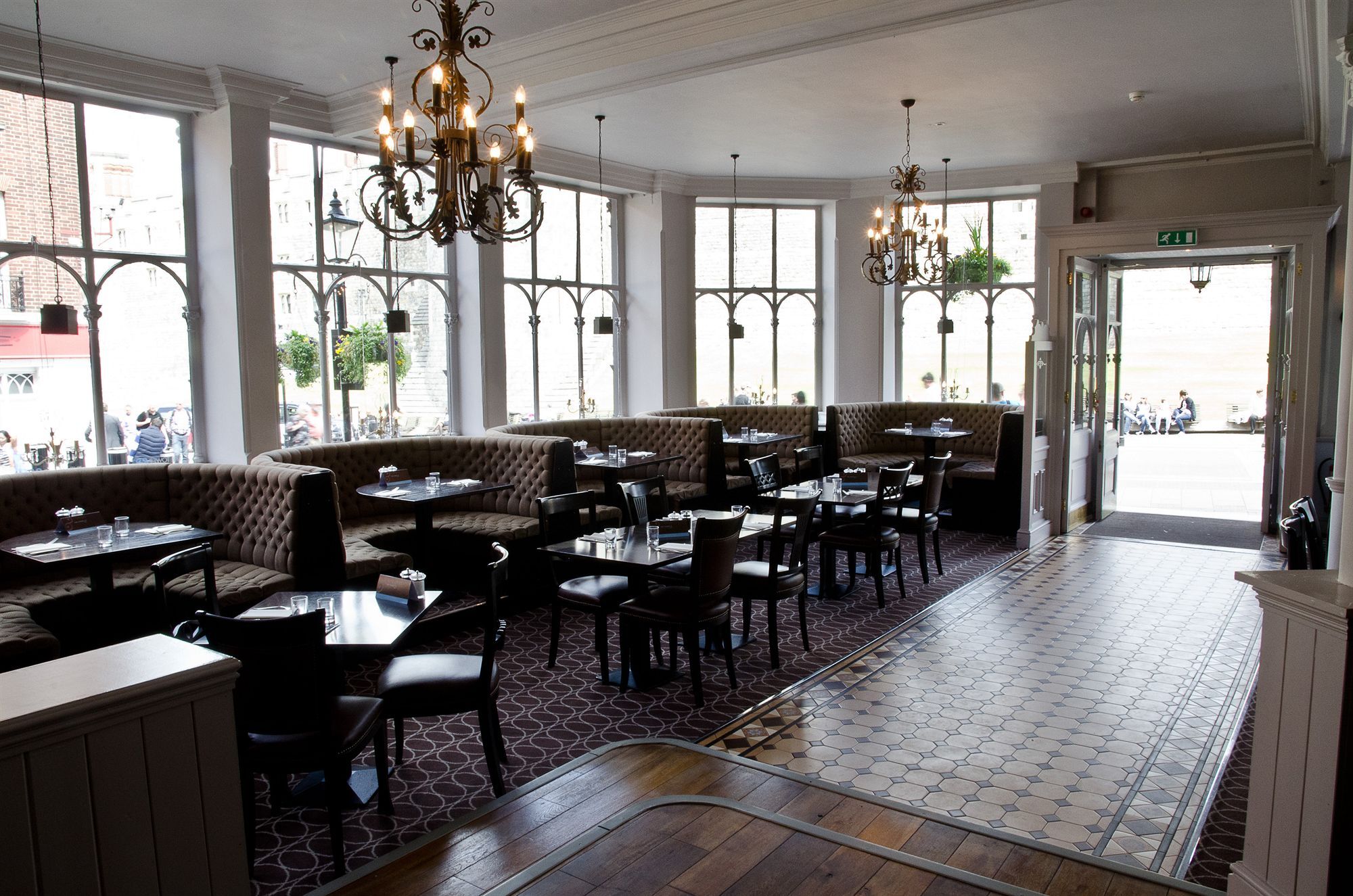 H & G Hotel Opposite Windsor Castle エクステリア 写真
